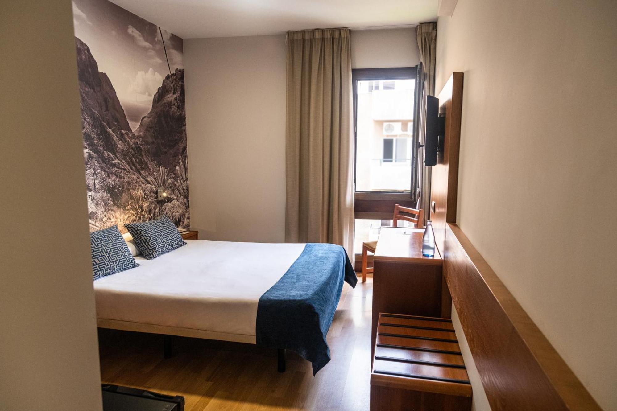 Hotel Adonis Plaza Санта-Крус-де-Тенерифе Экстерьер фото
