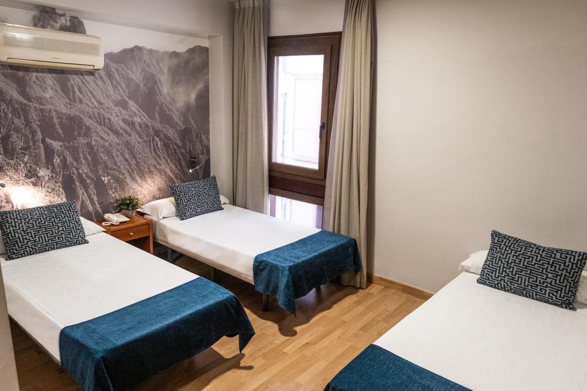 Hotel Adonis Plaza Санта-Крус-де-Тенерифе Экстерьер фото
